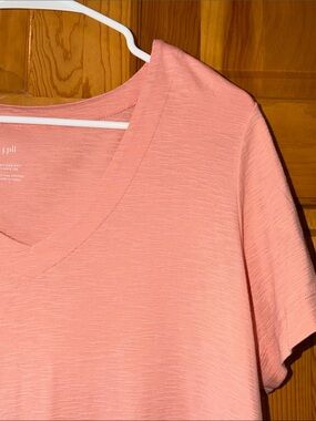 J. Jill Peach Slub-Knit V-Neck Short Sleeve Tee